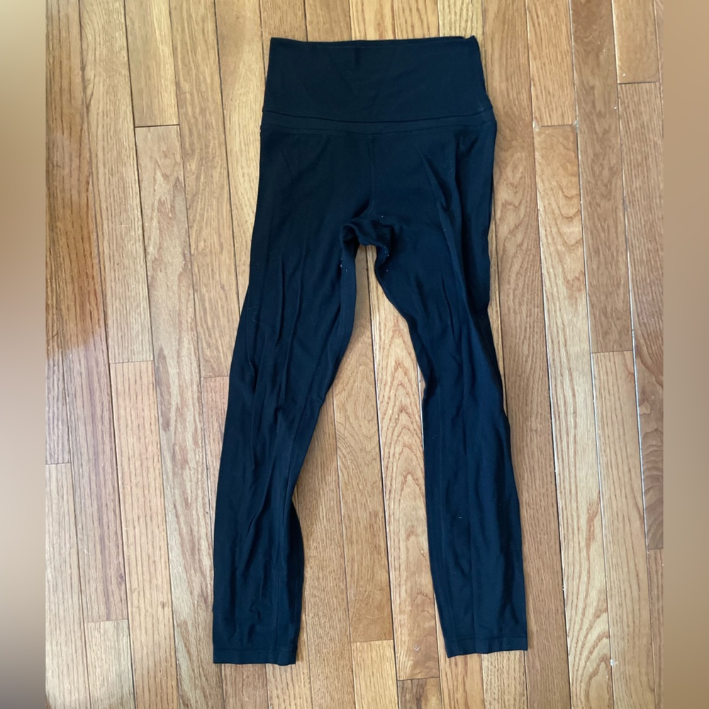 Black Lululemon leggings